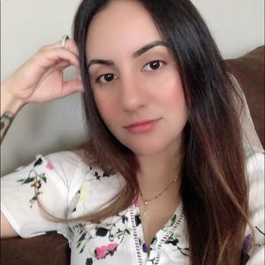 Meet your Posher, Scarlet